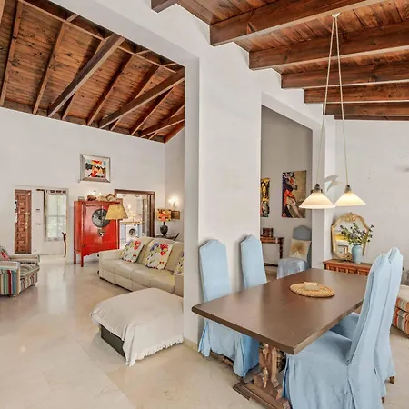 Casa Cumbre Villa *